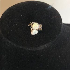 🆕 Sterling silver white fiery opal earrings